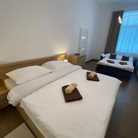 Classy Times - Centre - Private Parking - Sunny ポプラト