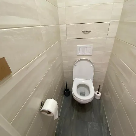 Classy Times - Centre - Private Parking - Sunny * 波普拉德